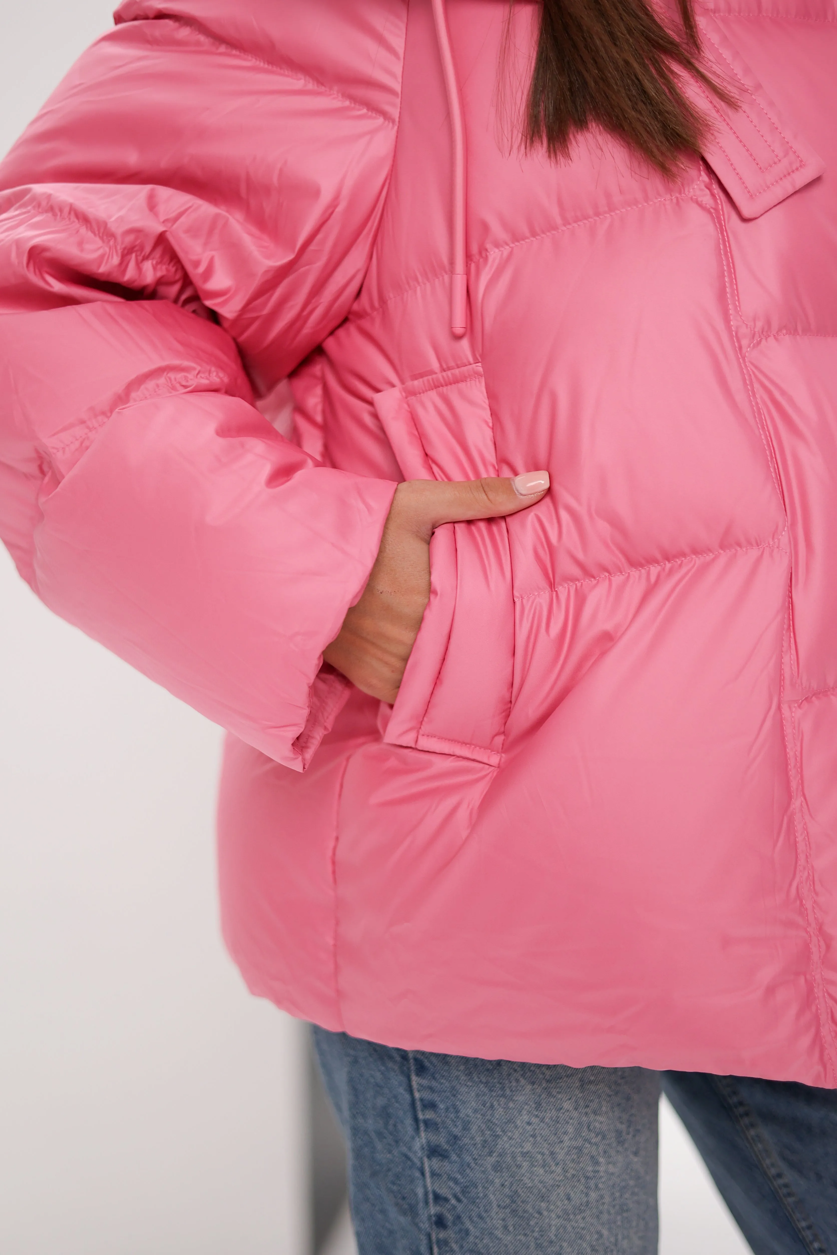 FeatherLite Relaxed Down Puffer in Pink