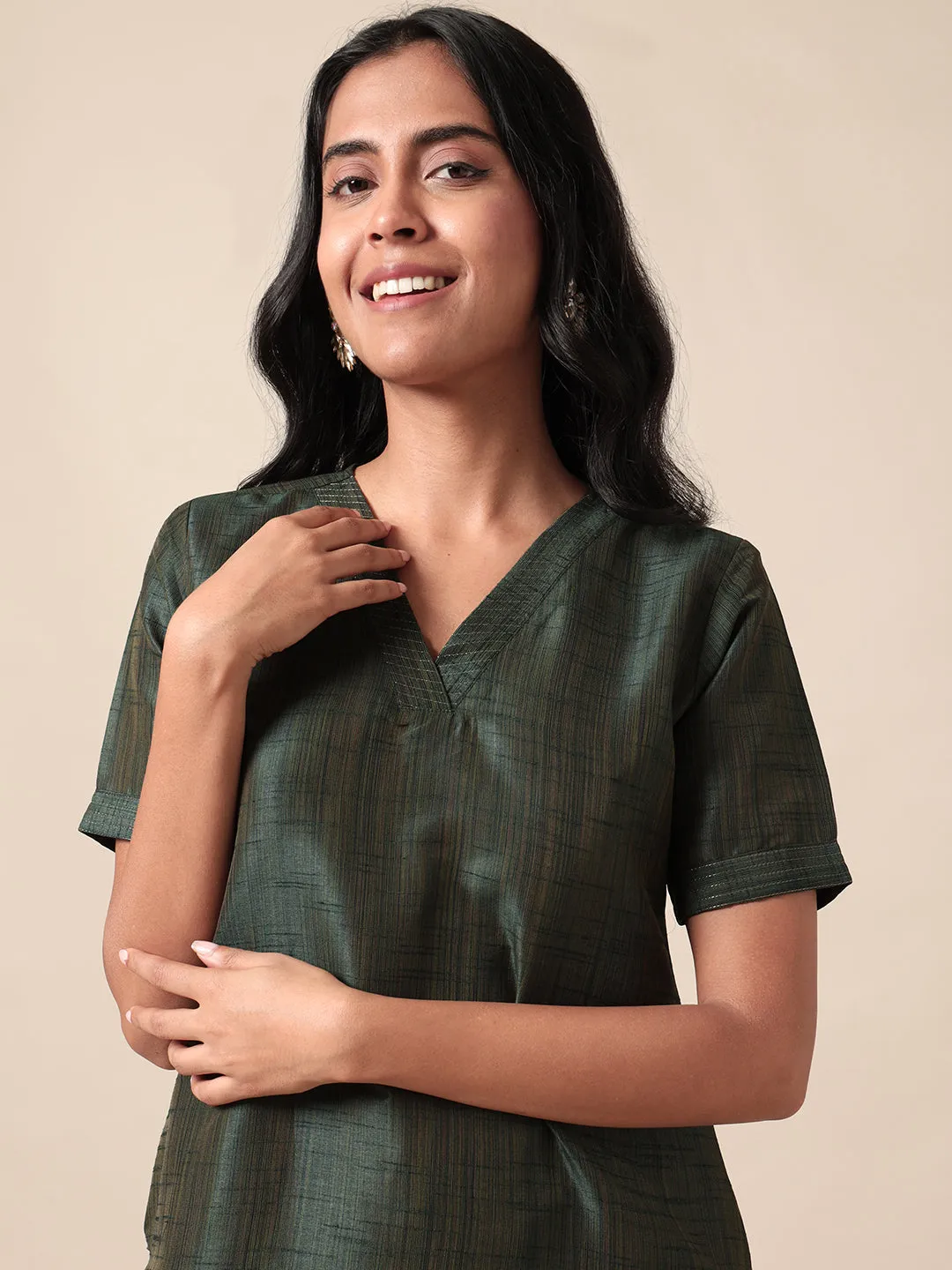 Roohi V Neck Dual Tone Green Kurta