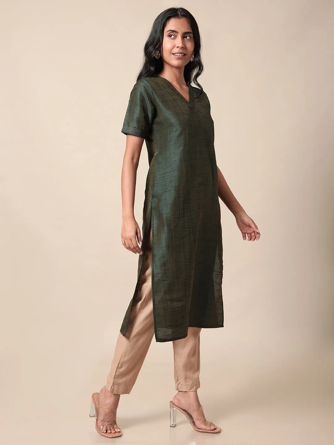 Roohi V Neck Dual Tone Green Kurta